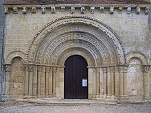 Saint-Martin-de-Sescas templom03.jpg