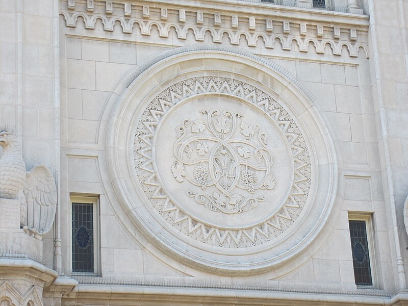 File:Saints Peter and Paul Church, San Francisco (2013) - 16.JPG