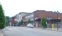 Rua Shelby em Uptown Blacksburg