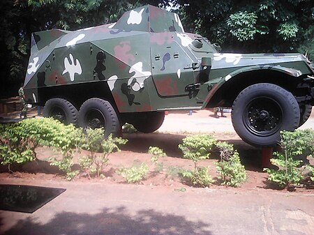 Tập_tin:Sri_Lankan_phased_out_BTR_152_on_display_in_front_of_a_Army_camp-IMG_20160113_122742.jpg