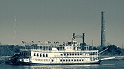 Thumbnail for File:The Creole Queen Paddle Boat at St Benard Port - Mississippi River, Chalmette, Louisiana.jpg