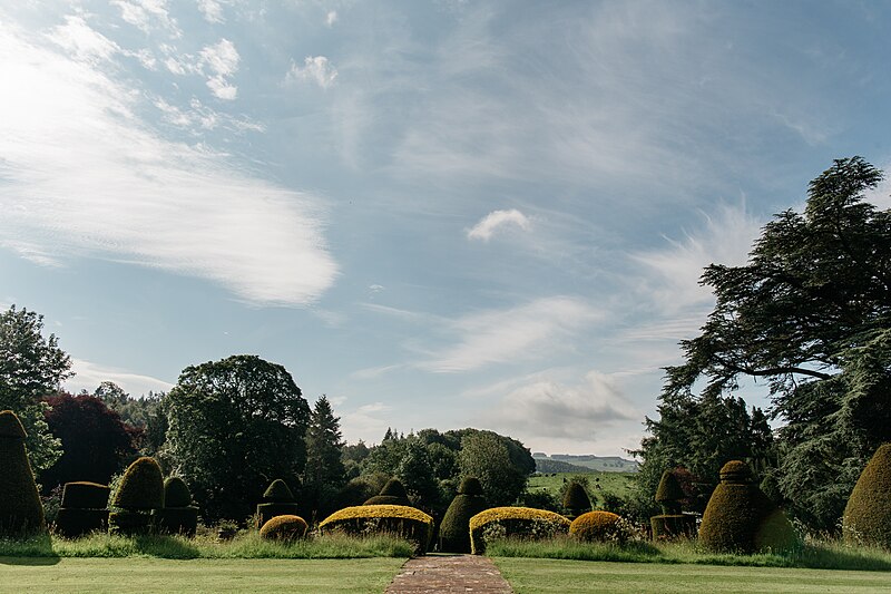 File:Topiary gardens.jpg