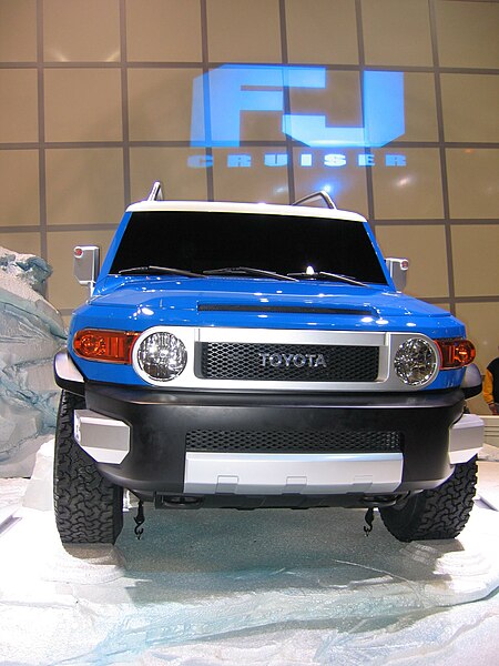 File:Toyota FJ Cruiser 003.jpg