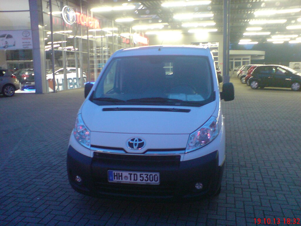 File:Toyota Proace.JPG - Wikimedia Commons