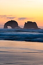 Thumbnail for File:Twin Rocks, Rockaway Beach - DPLA - 24dc51f6618f6b0b0f907da5d1a1befa.jpg