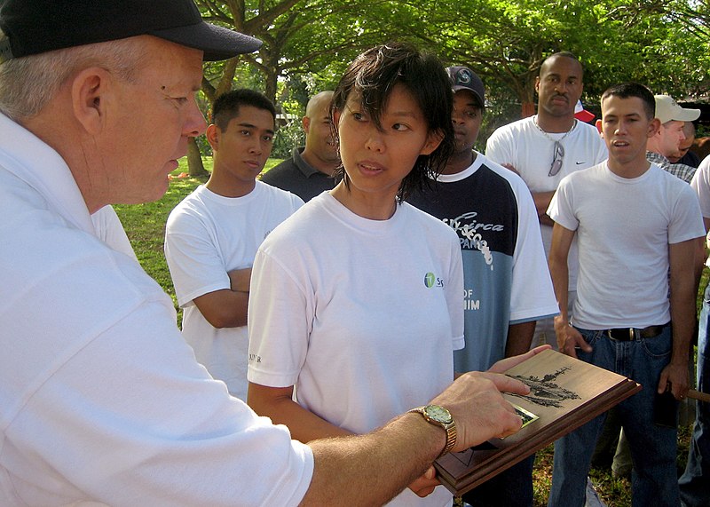 File:US Navy 060208-N-4776G-022 Lt. Cmdr. Roger Vanderwerken, right, a chaplain stationed aboard the Nimitz-class aircraft carrier USS Ronald Reagan (CVN 76), presents a plaque to the Riding for the Disabled Association Center of Si.jpg