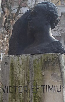 Bust of Eftimiu by Dimitrie Paciurea