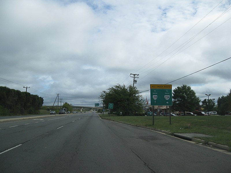 File:Virginia State Route 28 (4144477522).jpg