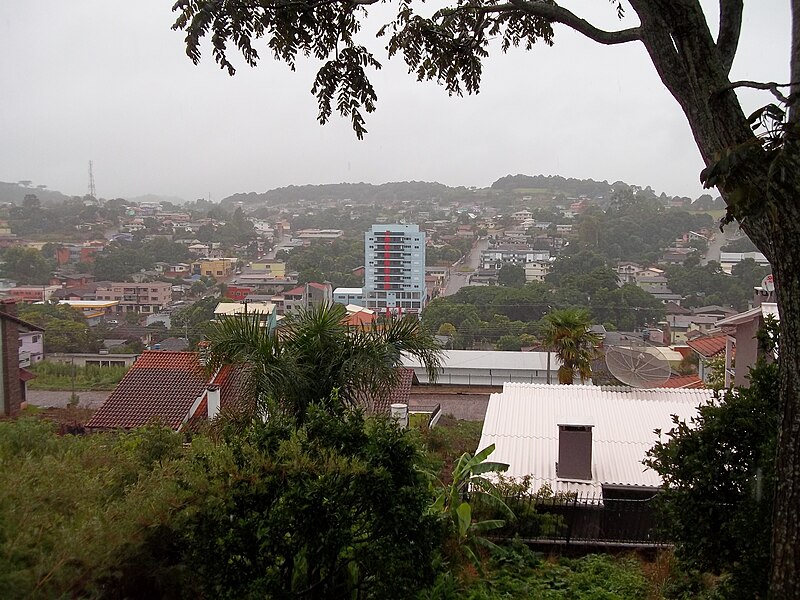 File:Vista Altos da Boa Esperança com chuva.JPG