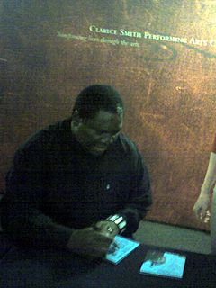 Vusi Mahlasela