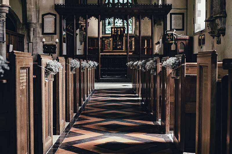 File:Wedding aisle in old church (Unsplash).jpg