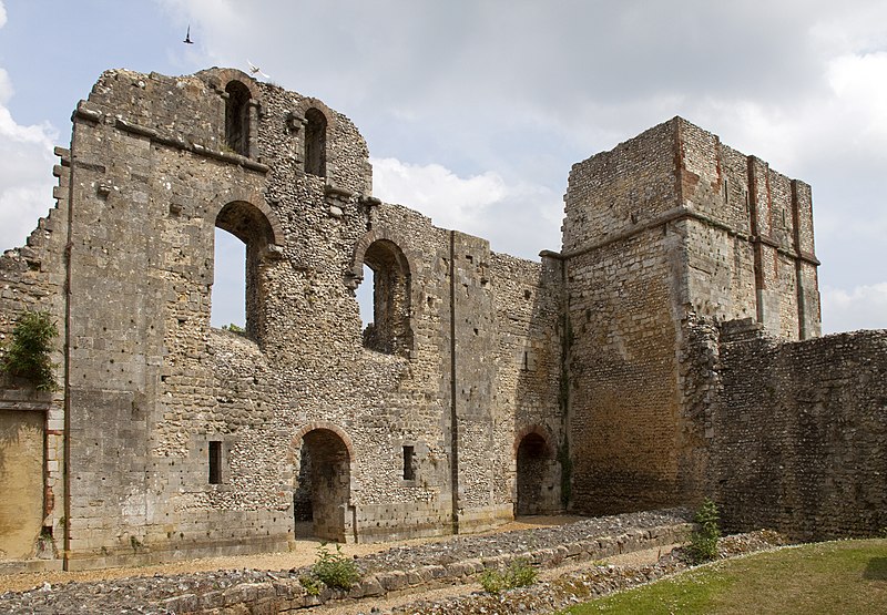 File:Wolvesey Castle Winchester (5699328110).jpg