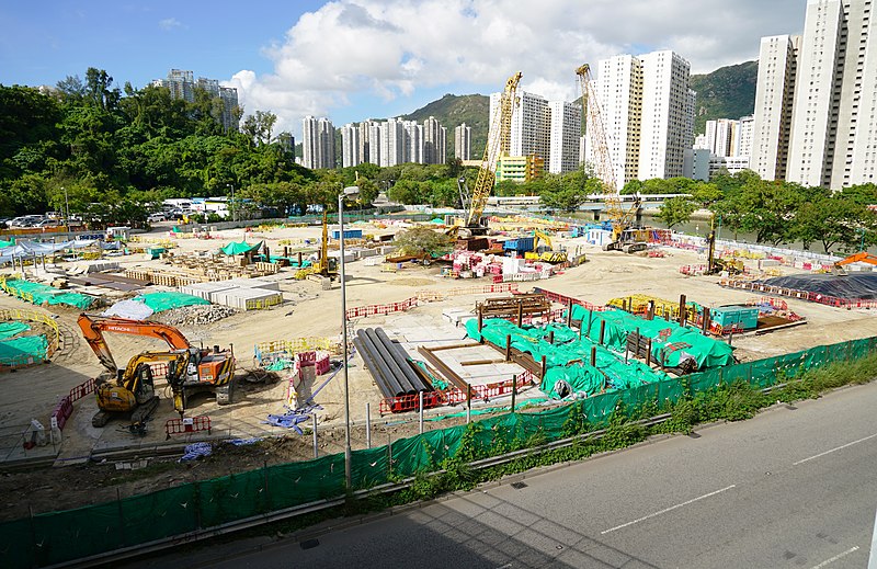 File:Yip Wong Road Public Housing Estate East Under Earlier Stage Works In June 2020.jpg