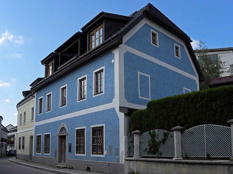 File:Zell Markt - Hauptplatz 11.jpg