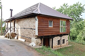 Куќа во селото