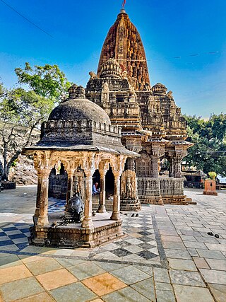 <span class="mw-page-title-main">Siddhanath Temple, Nemawar</span> Hindu temple in India