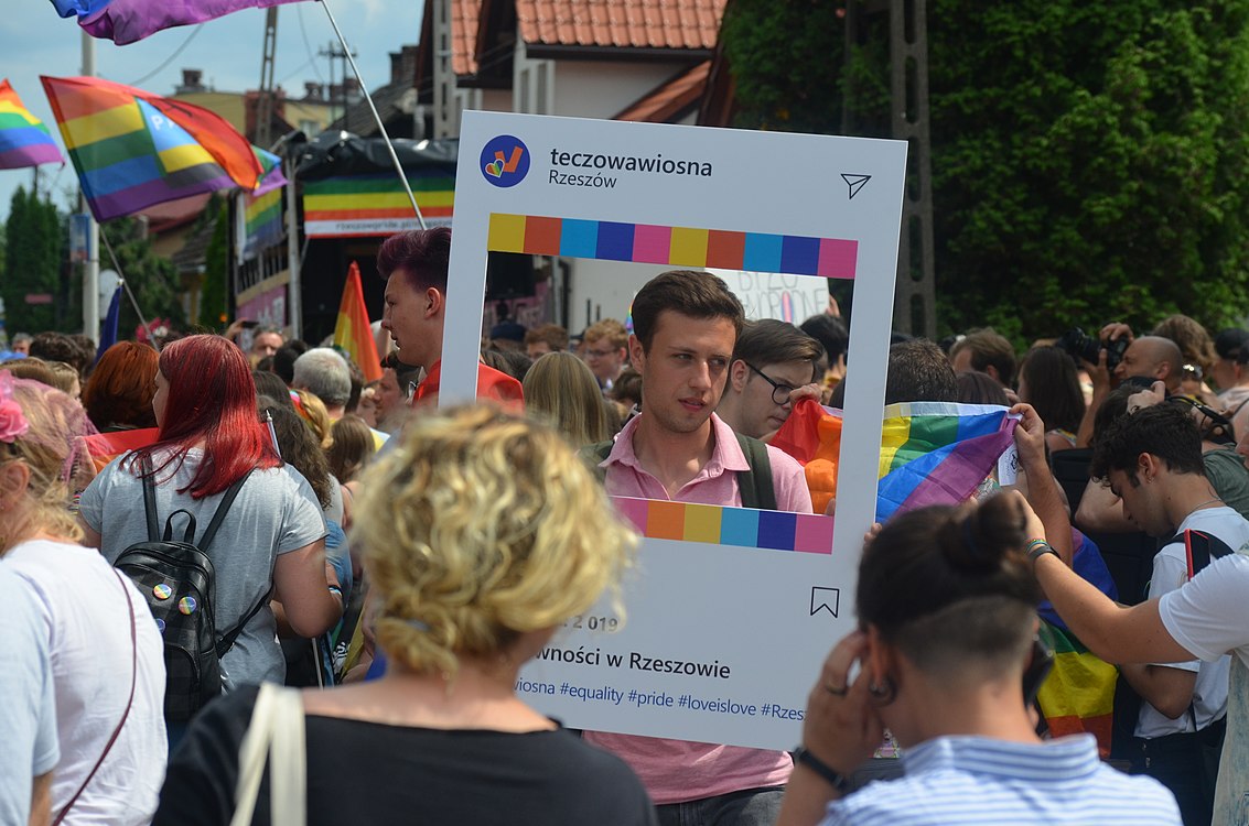 02019 0936 Rzeszów Pride.jpg