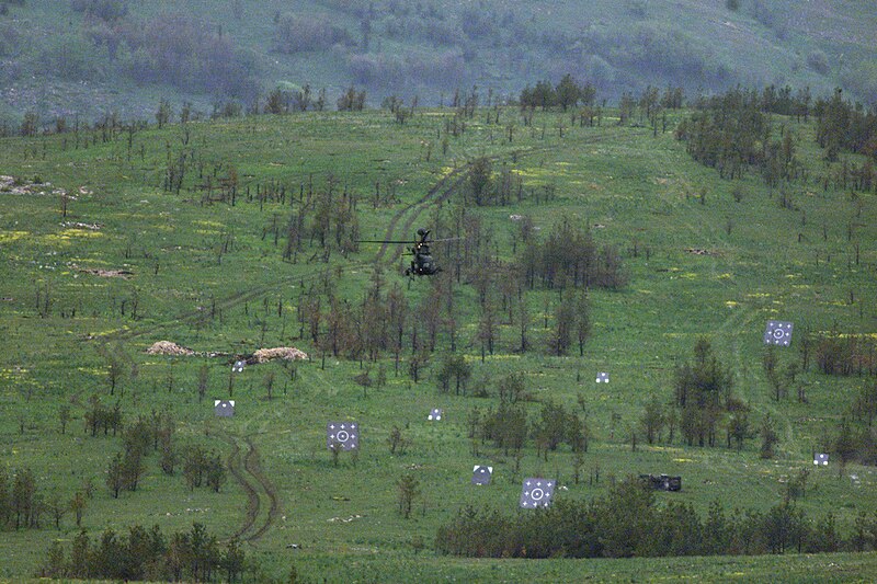 File:020602-F-EF201-023 OH-58D Kiowa Warrior light attack helicopter belonging to Task Force 1-25 Aviation.jpg