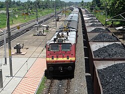 Prashanti Express di Alamanda stasiun Kereta api