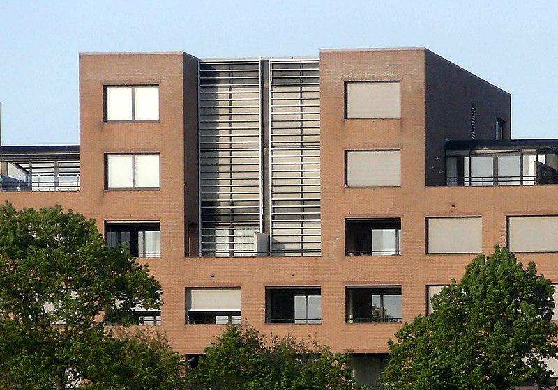 File:20130504 Maastricht Céramique seen from West bank of the Meuse 06a Stoa (cropped).JPG