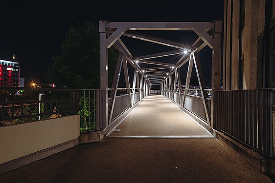 Kongresssteg in Saarbrücken at night