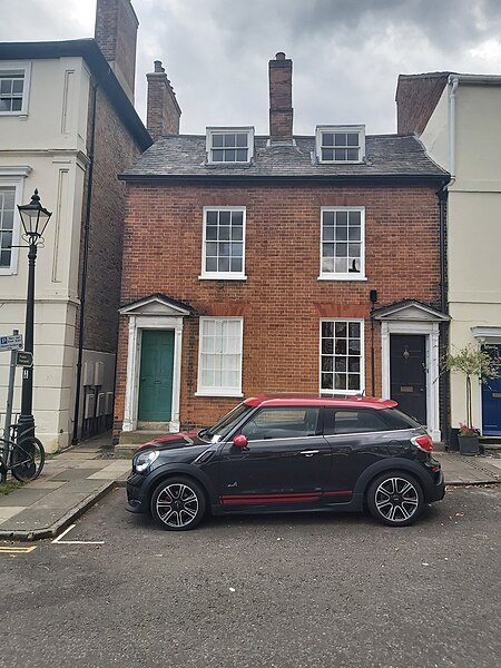 File:34-35 Castle Street, Farnham.jpg