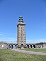 Leuchtturm Cap Frehel-85m hoch-Baujahr 1950-an einer steilen Landzunge an der Cote de Emeraude,Village Plevenon im Departement Cote de Armor,Region Bretagne gelegen.