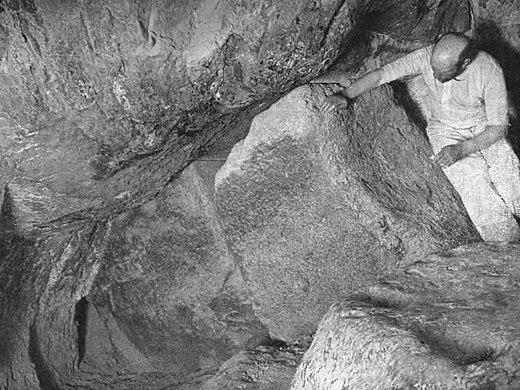The upper two granite plugs in the Ascending Passage, seen from the end of the Robbers' Tunnel
