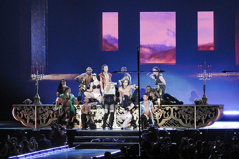 File:7272-Madonna-Rebel-Heart-Tour (26397764184).jpg