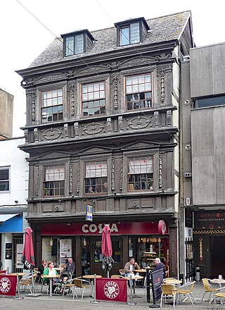 <span class="mw-page-title-main">9 and 9A Southgate Street, Gloucester</span> Merchants house in Gloucester, United Kingdom