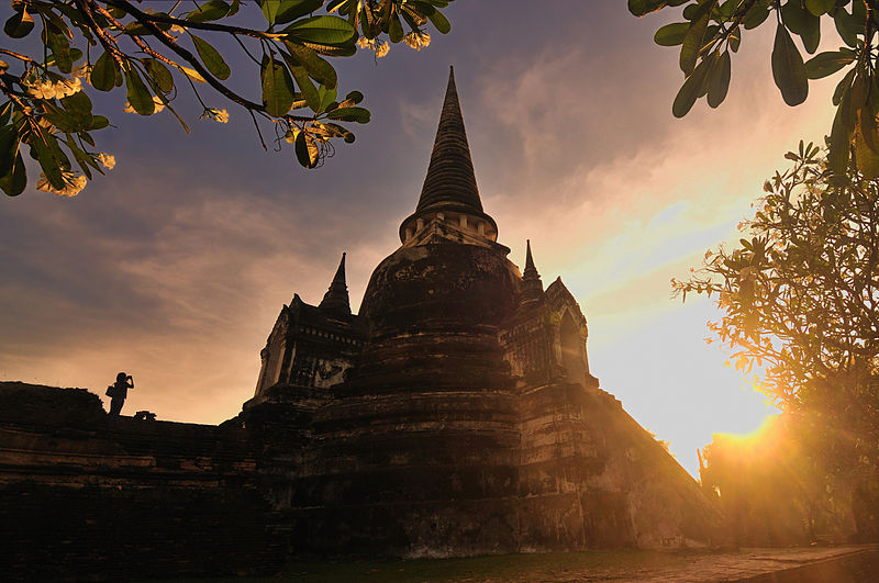 File:A great Stupa (Chedi) of Phrasrisanpetch Temple, Ayudtaya, Thailand.jpg