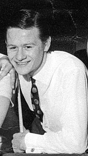 Alex Higgins Northern Irish world champion snooker player (1972, 1982)