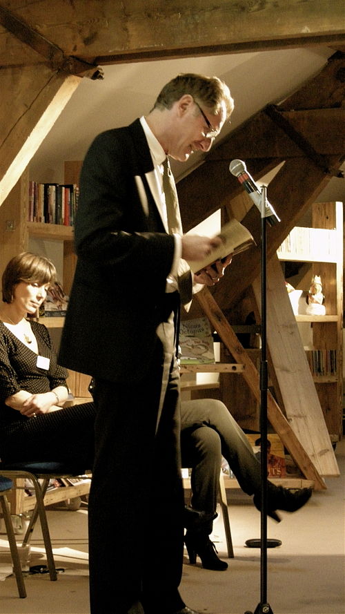 Motion, reading poetry in 2009