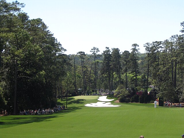 Image: Augusta National Golf Club, Hole 10 (Camellia)