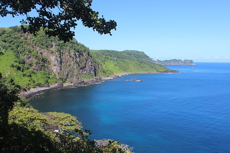 File:Baía dos golfinhos.jpg