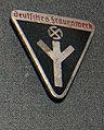 File:G Lebrecht Uniformen Abzeichen Fahnen der NSDAP Stahlhelmbund usw ca  1932 22 Tafel 12 Abzeichen u. Plaketten. Parteiabzeichen Ehrenzeichen  Hoheitszeichen SA SS HJ Brigade Ehrhardt Nazi Party etc insignia badges  Propaganda booklet