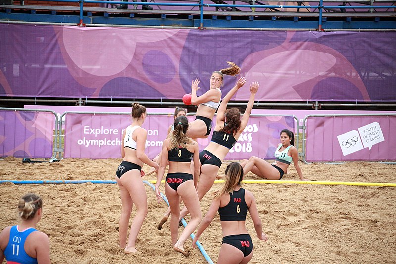 File:Beach handball at the 2018 Summer Youth Olympics – Girls Main Round – CRO-PAR 209.jpg