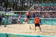 Deutsch: Beachvolleyball bei den Olympischen Jugendspielen 2018; Tag 11, 17. Oktober 2018; Jungen,Finale – Niederlande (Matthew Immers/Yorick de Groot)-Schweden (David Åhman/Jonatan Hellvig) 0:2 (20–22/15–21) English: Beach volleyball at the 2018 Summer Youth Olympics at 17 October 2018 – Final – Netherlands (Matthew Immers/Yorick de Groot)-Sweden (David Åhman/Jonatan Hellvig) 0:2 (20–22/15–21)