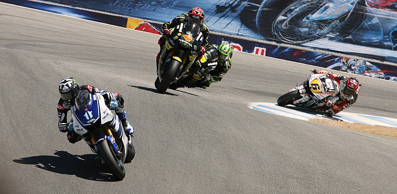 File:Ben Spies leads the pack 2012 Laguna Seca 2.jpg