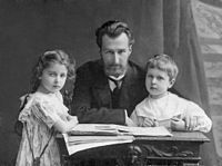 Boris Klavdievich Kabalevsky, Dmitri Kabalevsky, Elena Kabalevsky. St. Petersburg, 1909.jpg