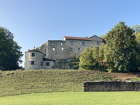 Burg Mörnsheim mit Amalienturm von Süden aus