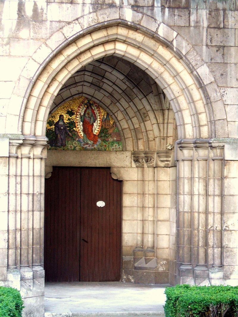 800px-Burgos_-_Iglesia_de_las_Salesas_5.JPG