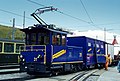 He 2/2 31 mit Güterzug beinhaltend den Schiebewandwagen Hik 301 auf der Kleinen Scheidegg, 2003