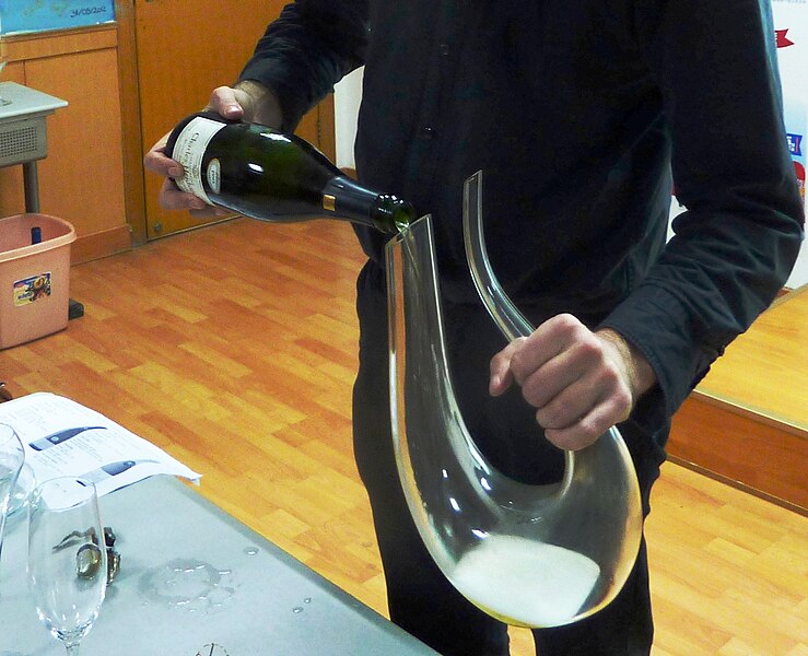 File:Carafage du champagne.JPG