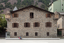 Casa De La Vall