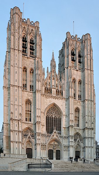 Image: Cathedrale des Saints Michel et Gudule   Bruxelles, Belgium   October 31, 2010   panoramio