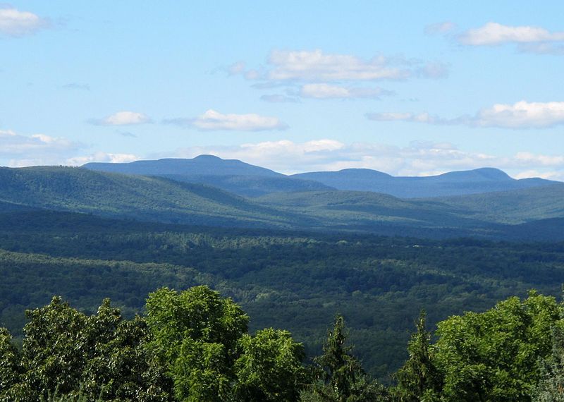 The Catskills, New York: Mountains, Rivers, Sports and History