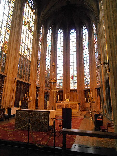 File:Chœur de l'Église Notre-Dame du Sablon (Brussels - 2012-02-22).jpg