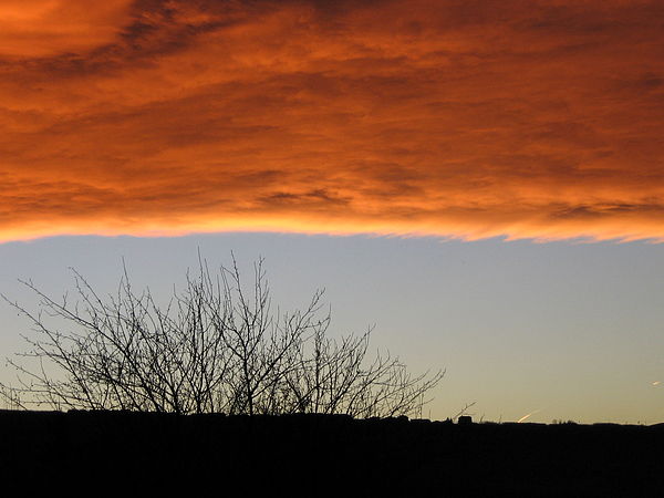 Chinook arch in Calgary, Alberta, 19 November 2005