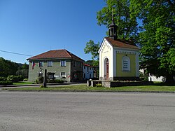 Centre of Chrášťany with the municipal office